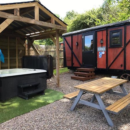 Apartmán Luxury Cosy Carriage With Electric Private Hot Tub Hereford Exteriér fotografie