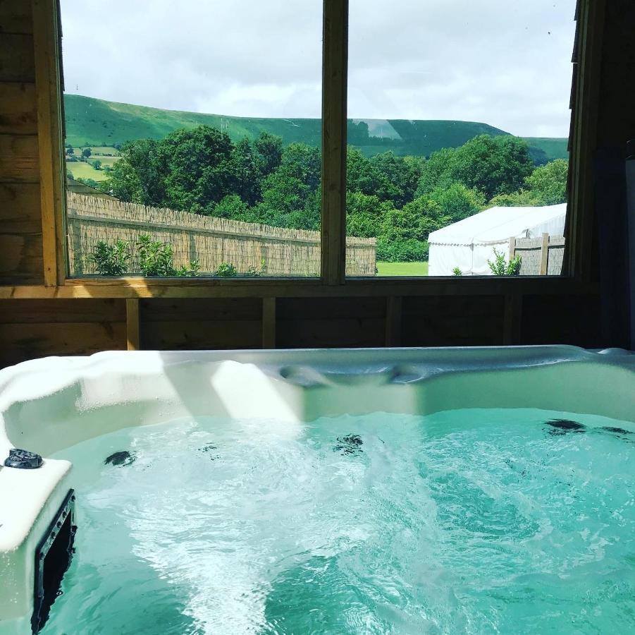 Apartmán Luxury Cosy Carriage With Electric Private Hot Tub Hereford Exteriér fotografie